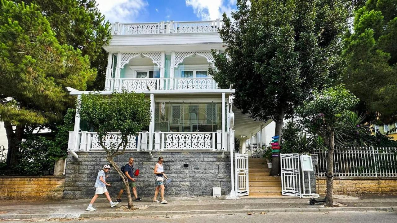 Hi Hotel Ivy Bueyuekada جزر الأمراء المظهر الخارجي الصورة