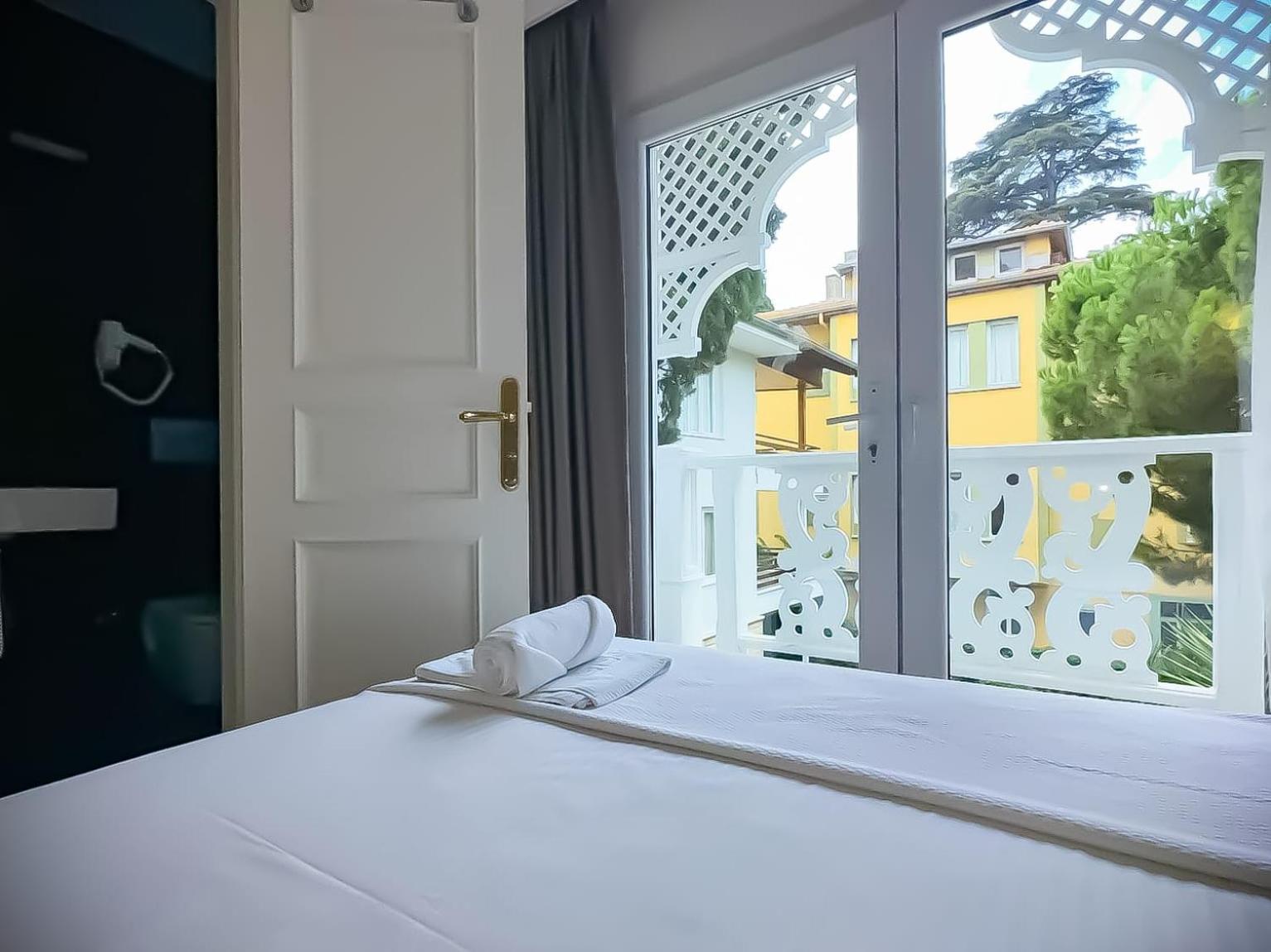 Hi Hotel Ivy Bueyuekada جزر الأمراء المظهر الخارجي الصورة