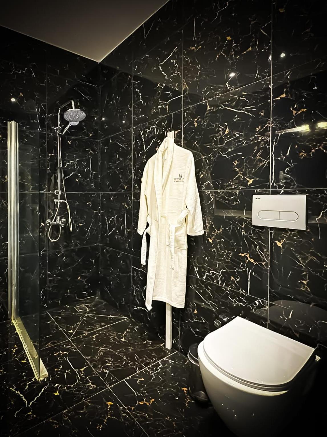 Hi Hotel Ivy Bueyuekada جزر الأمراء المظهر الخارجي الصورة