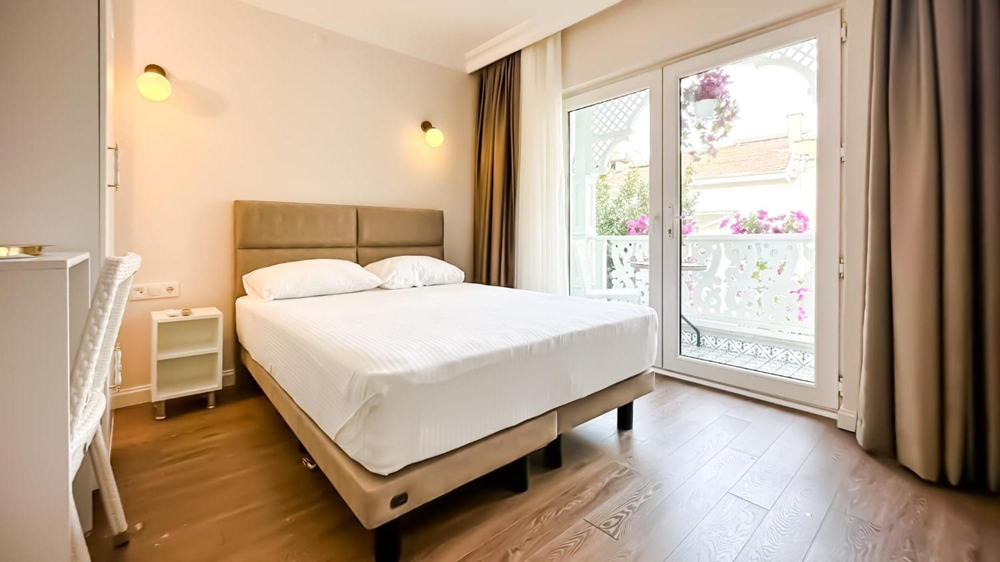 Hi Hotel Ivy Bueyuekada جزر الأمراء المظهر الخارجي الصورة